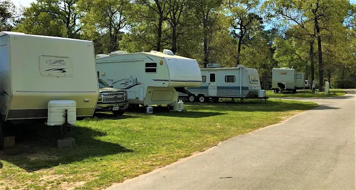 Rambling Vines RV Park Picture 5