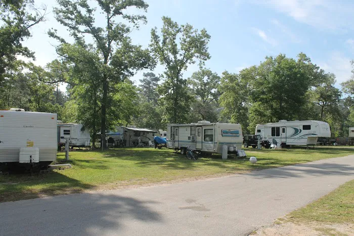 Rambling Vines RV Park Picture 6
