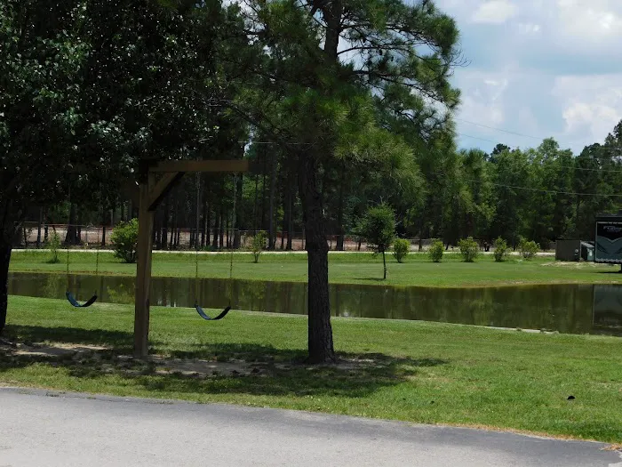 Woodland Lakes RV Park Picture 7