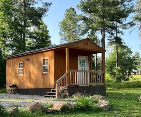 Kick it Back Cabins and RV Park