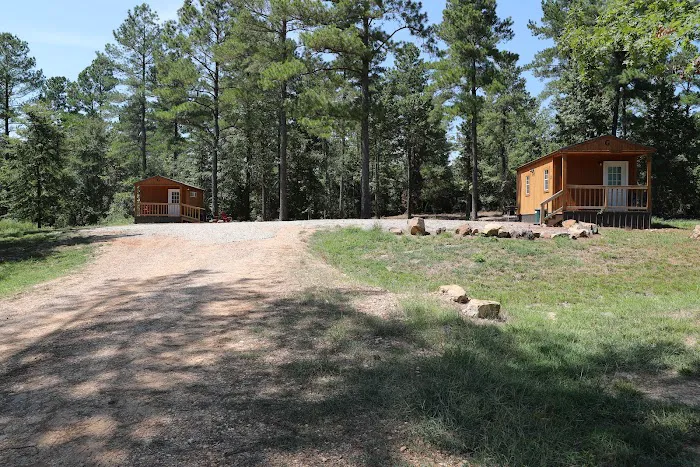 Kick it Back Cabins and RV Park Picture 3