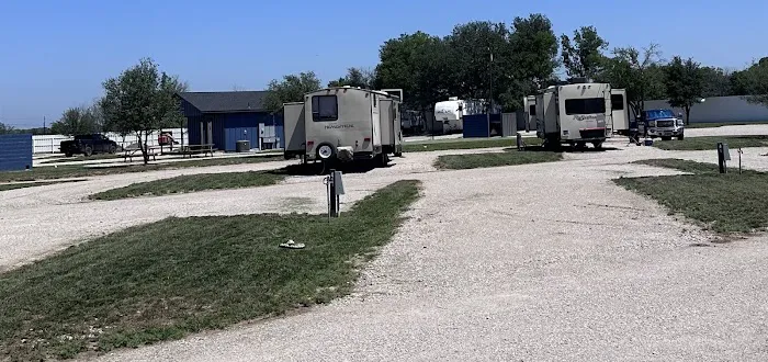 Brothers RV Park and Food Truck Corral Picture 9