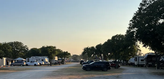 Sandy Beach RV Park Picture 6