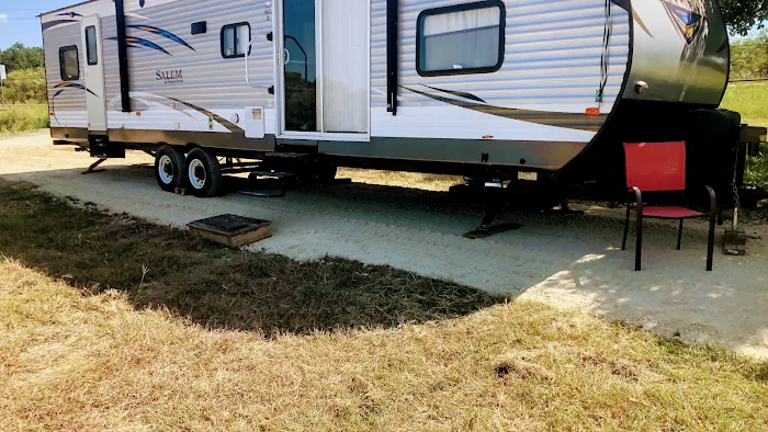 Roadrunner Rv Park & Storage Picture 3