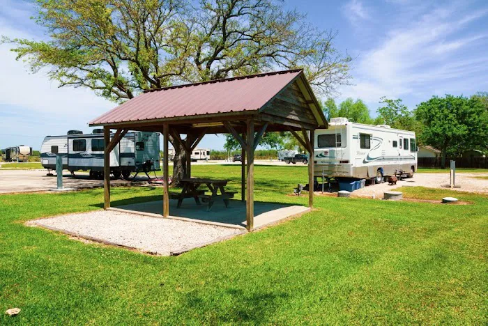 AAA RV Park Picture 1