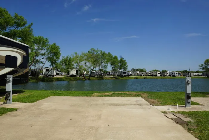AAA RV Park Picture 6