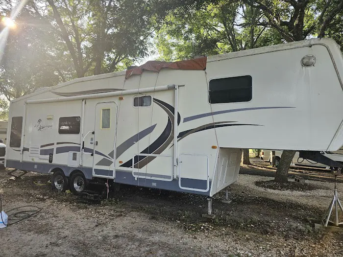 Bearazinga RV Park Picture 2