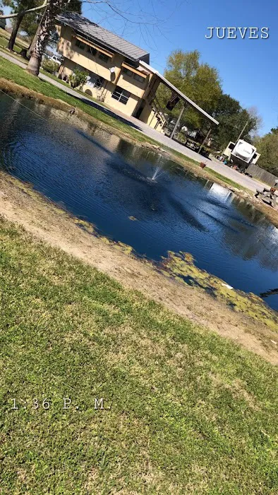 In The Middle Rv Park Picture 1