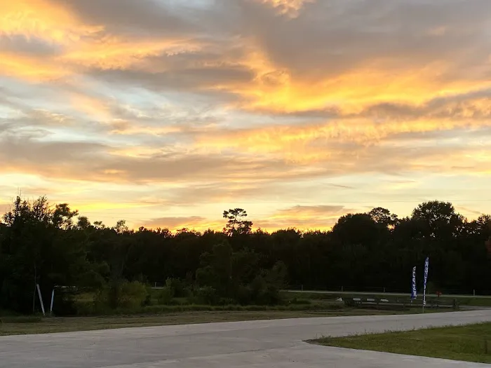 Grand Pines of Texas RV Resort Picture 8