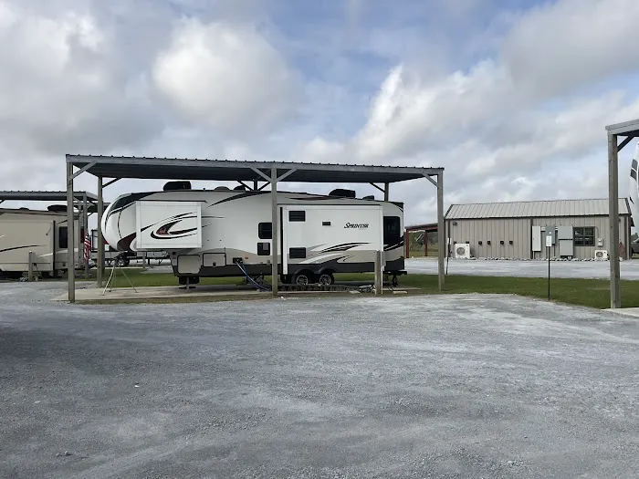 All Undercover RV Park Picture 2