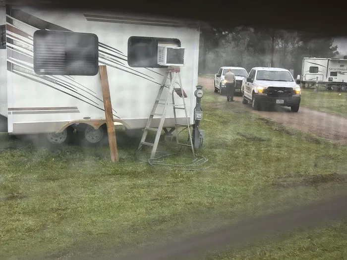 Sam Houston RV Park & Campground (Closed Permanently) Picture 4