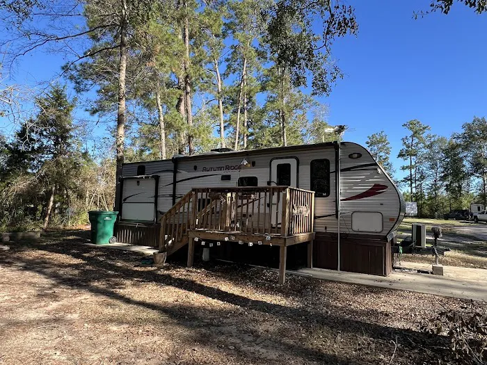 East to West RV Park Picture 2