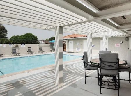 Santiago Creek Orange Estates