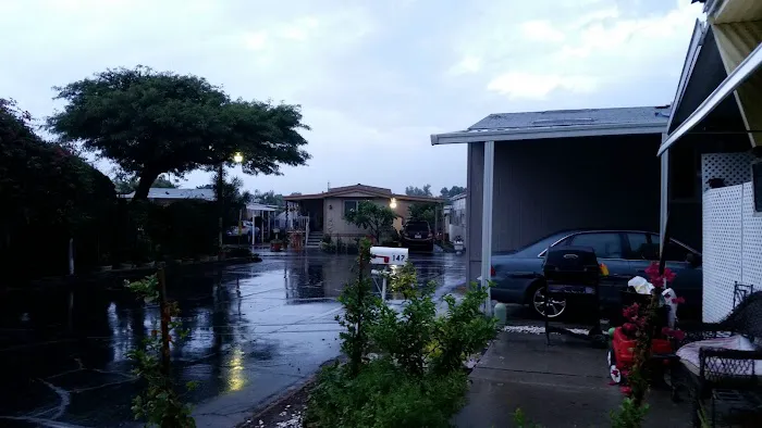 Tustin Village Mobile Home Picture 6