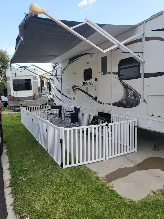 Parque Santiago Mobile Home Park Picture 4