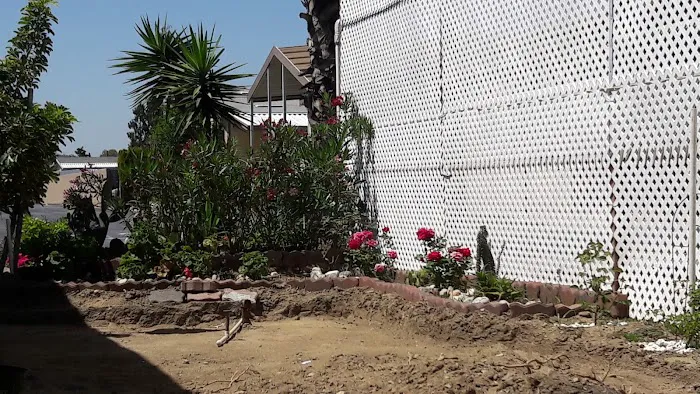 Hacienda Mobile Home Estates Picture 5