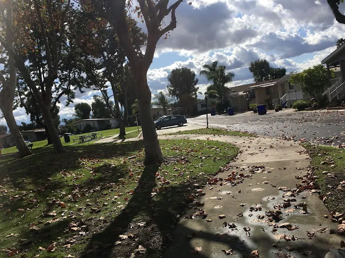 Hacienda Mobile Home Estates Picture 7