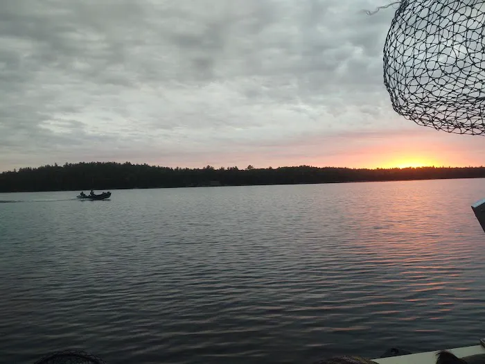 King Pin S10 Campsite Picture 9