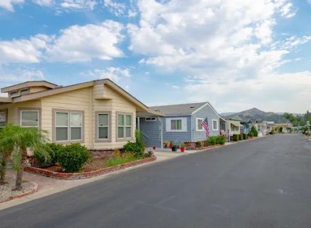 Friendly Village of Simi Valley