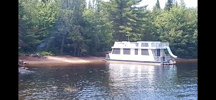 HB Ebel’s N9 Houseboat Campsite Picture 2