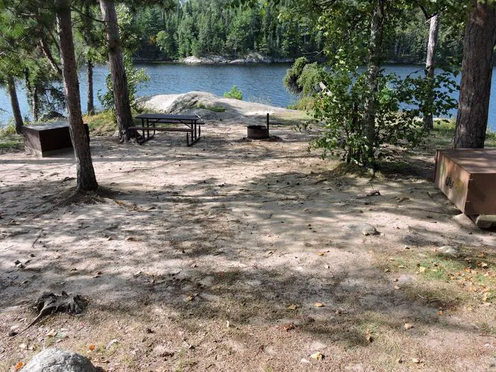 Rainbow Island N33 Campsite Picture 1