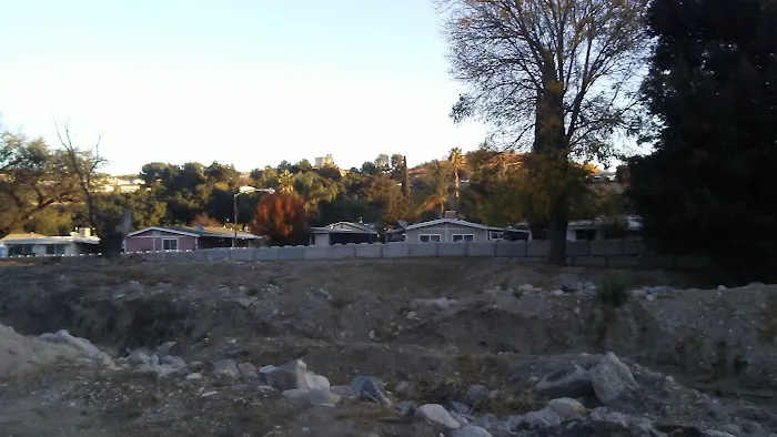 Polynesian Mobile Home Park Picture 9