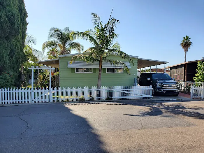 Lamplighter Mobilehome Estates Picture 1