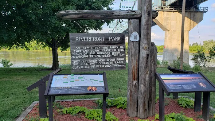 Riverfront Campground Picture 8