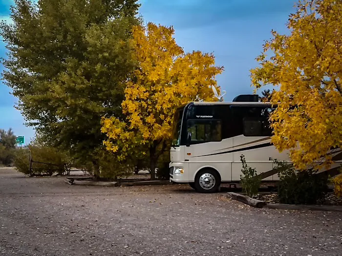 Kiva RV Park and Horse Motel Picture 2