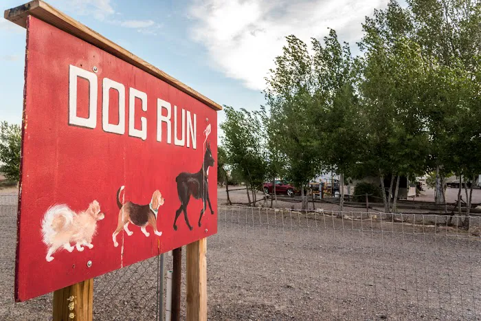 Kiva RV Park and Horse Motel Picture 4