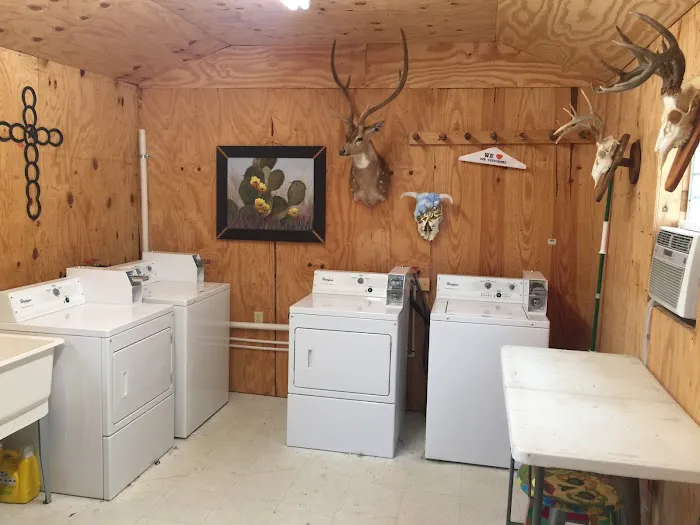 R&M RV Park Picture 2