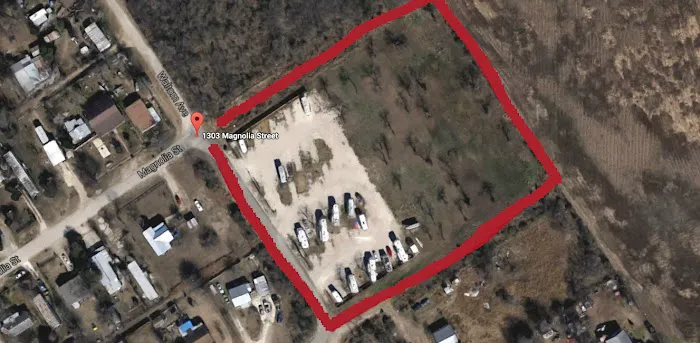 R&M RV Park Picture 9