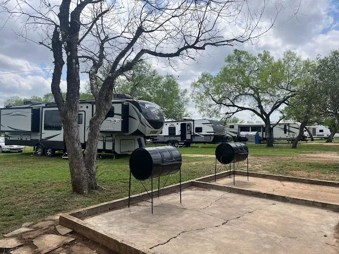 Jourdanton RV Park Picture 3