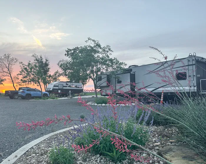 Quiet Texas RV Park Picture 3
