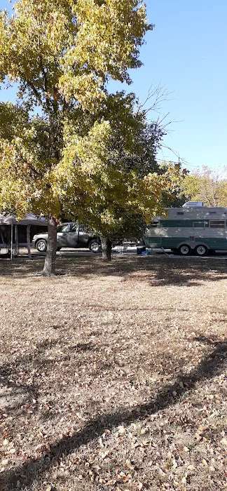 Outlet Channel Campground Picture 1