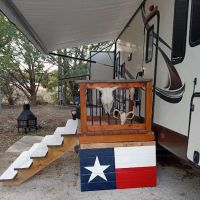 Majestic Oaks Manor RV Park and Mobile Home Park ico