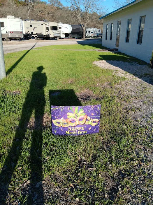 Riverside RV Park Picture 1