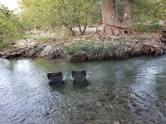 Riverside RV Park Picture 2