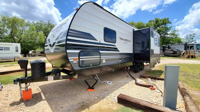 Bandera Star Riverfront Camping and RV Picture 7