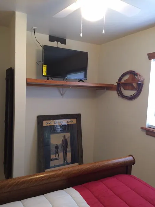 Lone Star RV Park & Cabin Rentals Picture 6