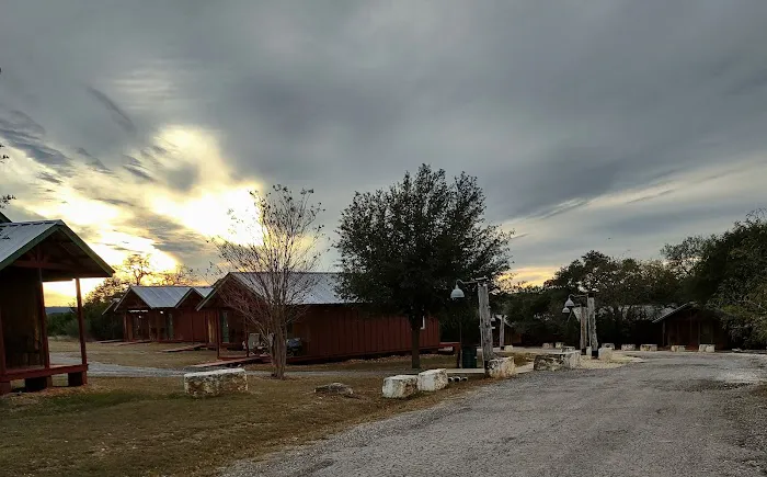 Antler Oaks Lodge and RV Resort Picture 6
