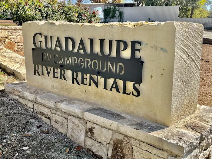 Guadalupe River Rentals RV Campground Picture 2