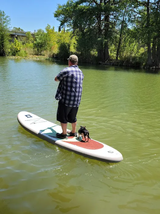 Guadalupe River Rentals RV Campground Picture 10