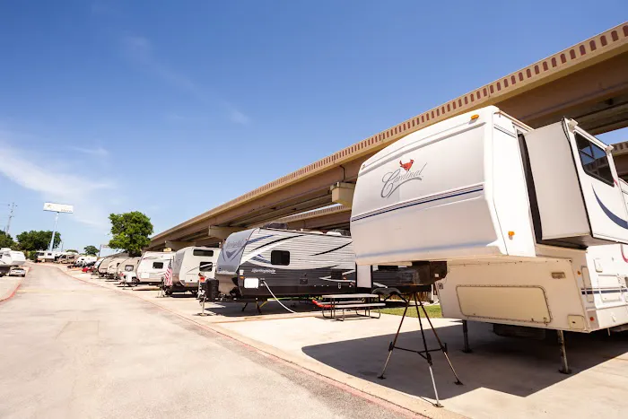 Shady Acre Mobile Home Park Picture 2