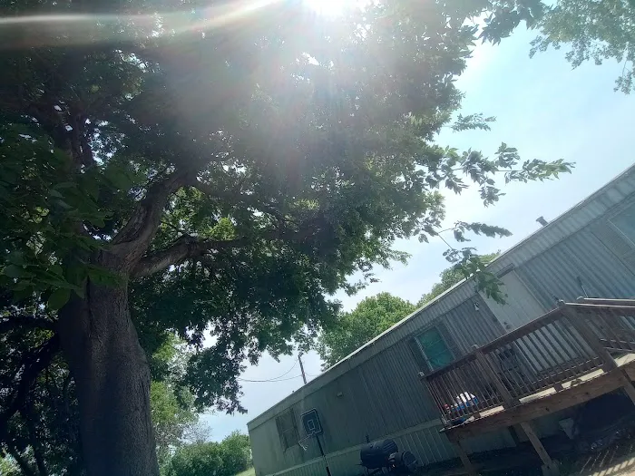 Shady Acre Mobile Home Park Picture 8