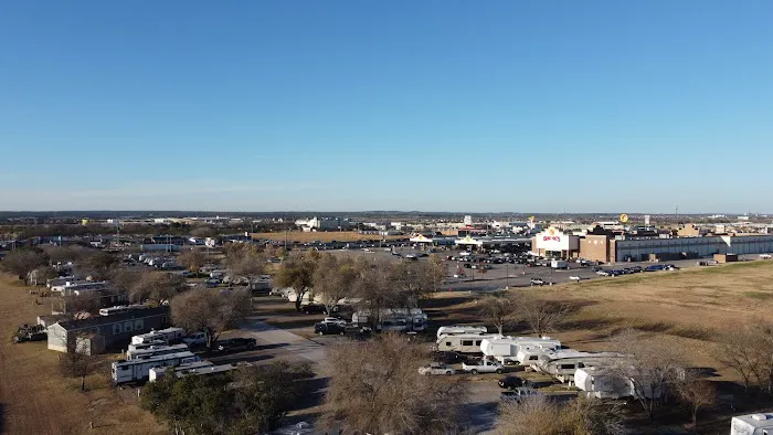 New Braunfels RV Park Picture 3