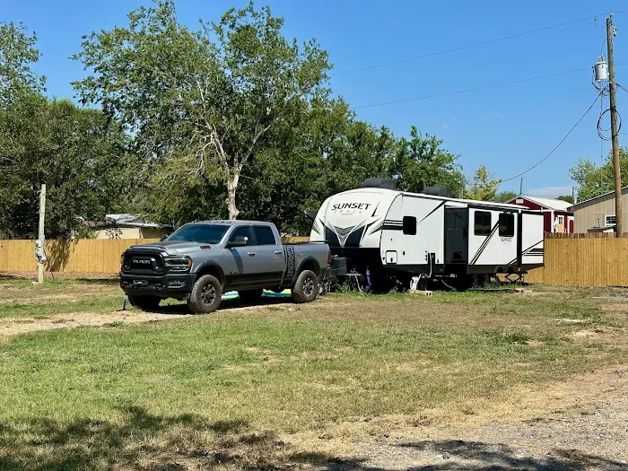 The Oasis RV Park - Nixon TX Picture 7