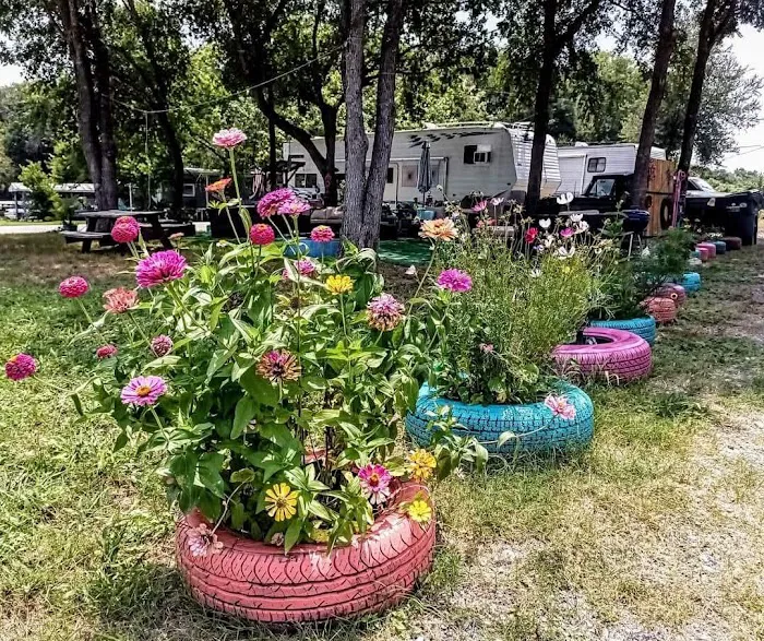 Atomic Mermaid RV Ranch Picture 5