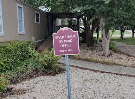 River Shade RV Park