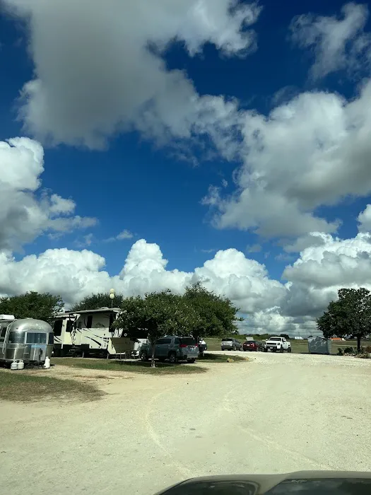 Patriot RV Park - Seguin Picture 6